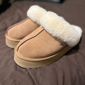 UGG Tan Disquette Slippers